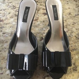 WHITE HOUSE BLACK MARKET Shoes 8.5 BLACK